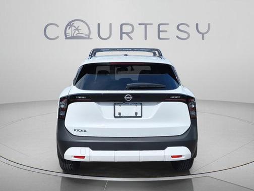 Fresh Powder 2027 Nissan Kicks SV