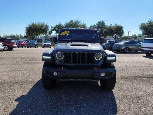 Granite Crystal Clearcoat Metallic 2024 Jeep Gladiator Mojave