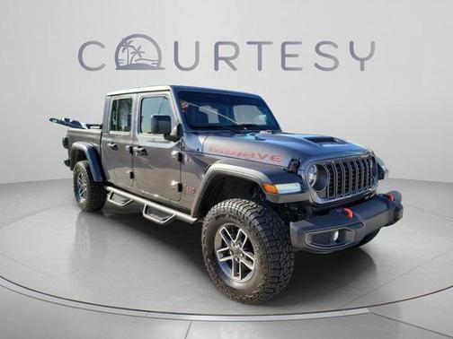 Granite Crystal Clearcoat Metallic 2024 Jeep Gladiator Mojave