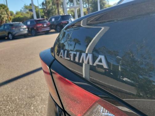 2025 Nissan Altima S