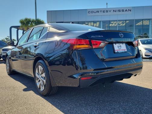 2025 Nissan Altima S