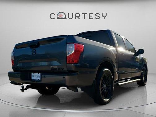 2019 Nissan Titan SV