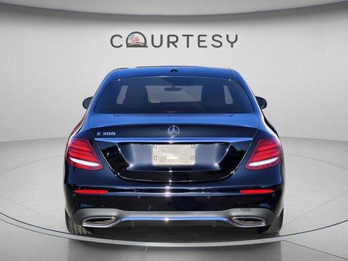 Obsidian Black Metallic 2017 Mercedes-Benz E-Class E 300