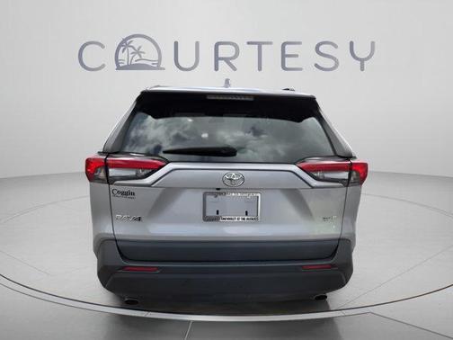Silver Sky Metallic 2019 Toyota RAV4 XLE Premium