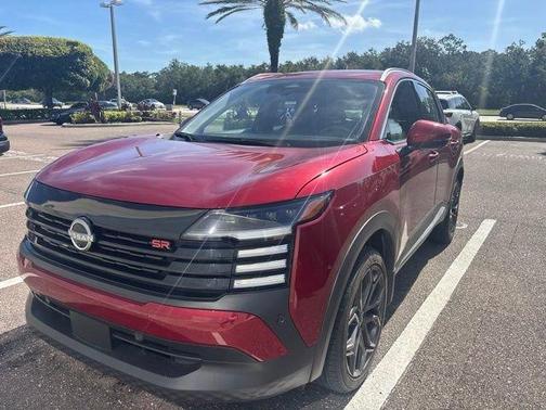 Scarlet Ember T 2025 Nissan Kicks SR