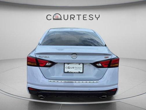 Gray Sky Pearl 2023 Nissan Altima 2.5 SR
