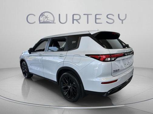 Alpine Frost 2026 Nissan Rogue Plug-In Hybrid SL