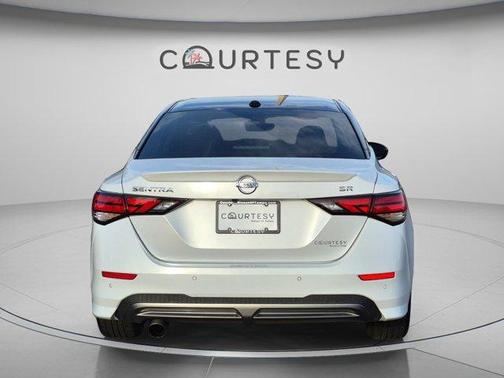White 2022 Nissan Sentra SR
