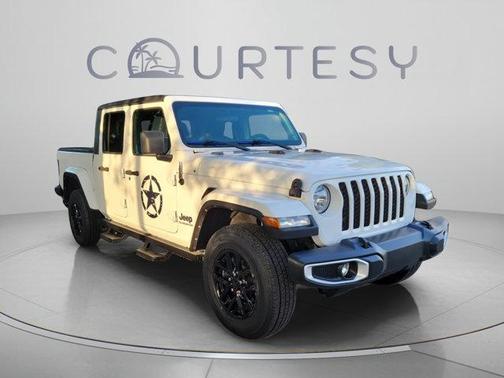 Bright White Clearcoat 2021 Jeep Gladiator Sport