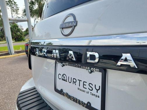 2023 Nissan Armada SL 2WD