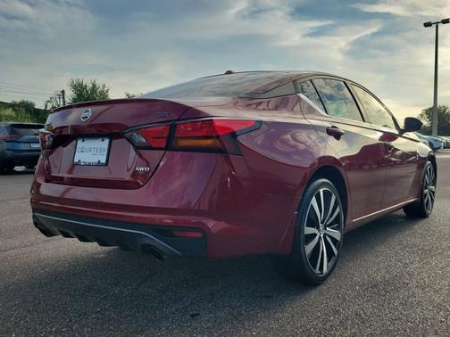 2021 Nissan Altima 2.5 SR