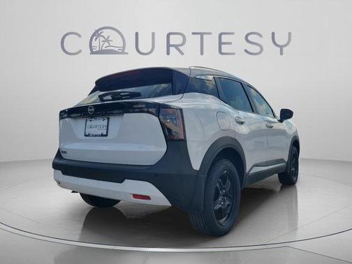 Fresh Powder 2026 Nissan Kicks SV