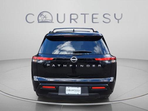 Super Black 2026 Nissan Pathfinder SV