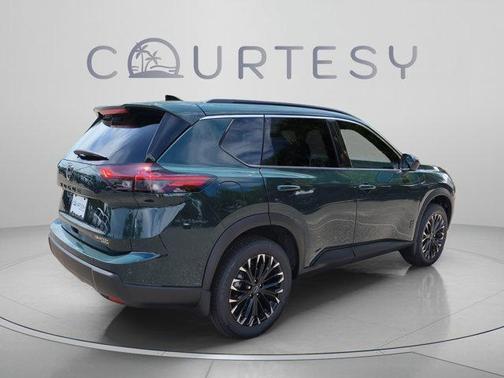 Obsidian Green 2026 Nissan Rogue Dark Armor