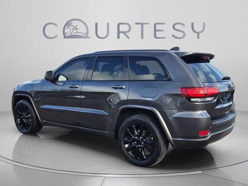 Granite Crystal Clearcoat Metallic 2019 Jeep Grand Cherokee Altitude