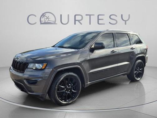 Granite Crystal Clearcoat Metallic 2019 Jeep Grand Cherokee Altitude