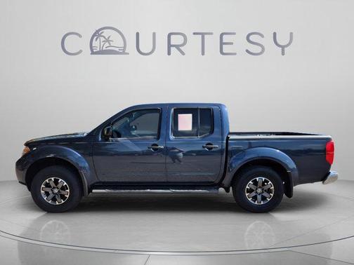 Arctic Blue Metallic 2019 Nissan Frontier SV