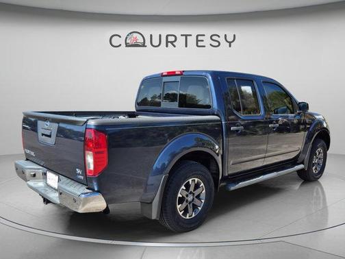 Arctic Blue Metallic 2019 Nissan Frontier SV