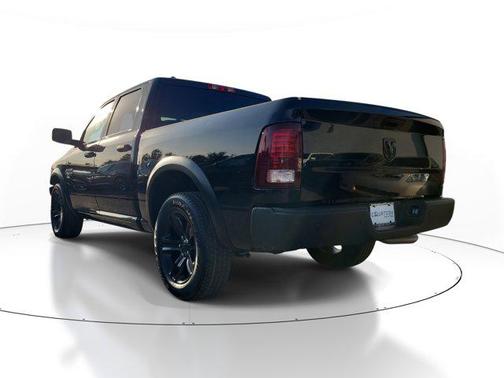 2024 RAM 1500 Classic Warlock Crew Cab 4x2 5'7' Box