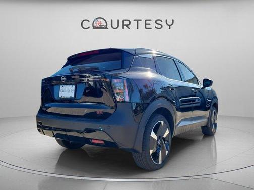 Super Black 2026 Nissan Kicks SR