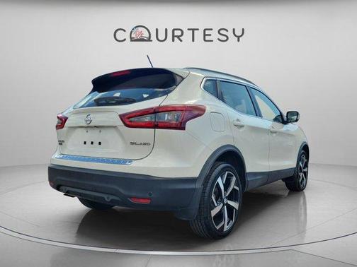 2020 Nissan Rogue Sport SL