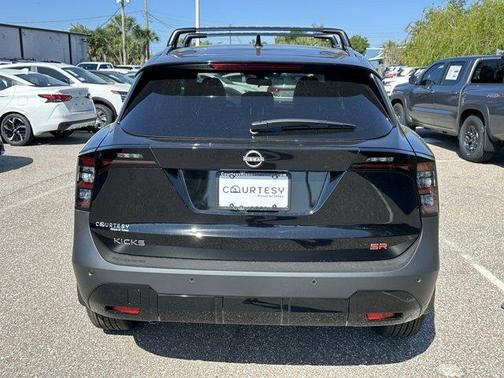 Super Black 2026 Nissan Kicks SR