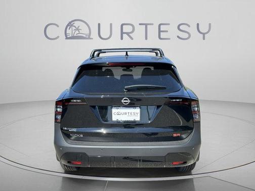 Super Black 2026 Nissan Kicks SR