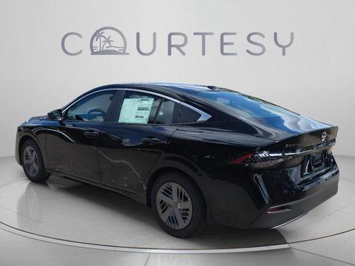 Super Black 2027 Nissan Sentra S