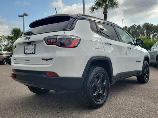2023 Jeep Compass Trailhawk