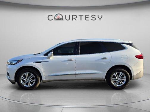 White Frost Tri-Coat 2018 Buick Enclave Essence