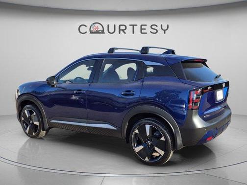 Deep Blue Pearl 2025 Nissan Kicks SR