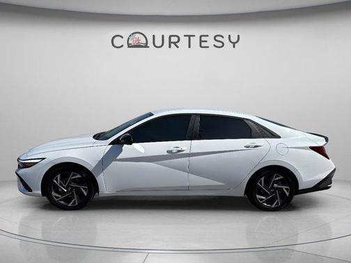 White 2025 Hyundai ELANTRA HEV SEL
