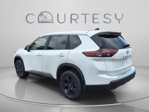 Everest White P 2026 Nissan Rogue SV