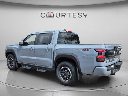 Boulder Gray Metallic 2026 Nissan Frontier PRO-4X