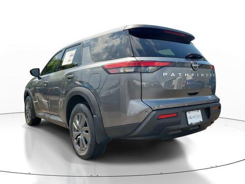 2025 Nissan Pathfinder S FWD