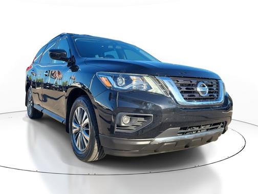 2020 Nissan Pathfinder S