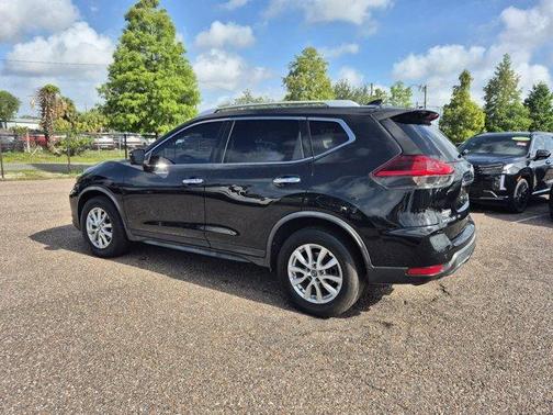 Black 2022 Nissan Rogue S