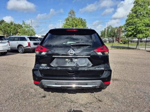 Black 2022 Nissan Rogue S