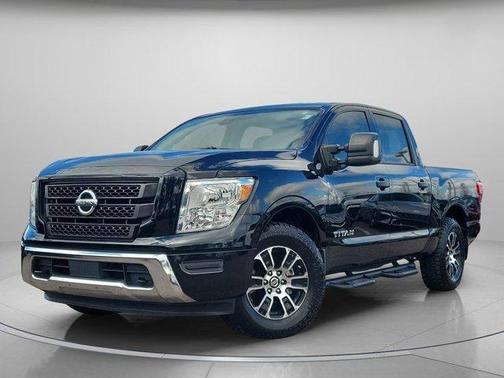 2022 Nissan Titan SV