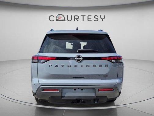 Boulder Gray Metallic 2026 Nissan Pathfinder Platinum