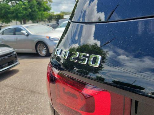 2023 Mercedes-Benz GLB 250 4MATIC