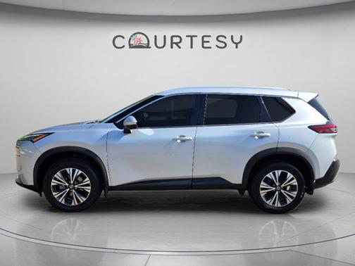 Brilliant Silver Metallic 2021 Nissan Rogue SV