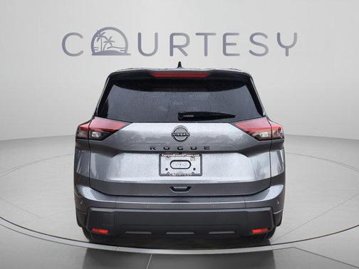 Gun Metallic 2027 Nissan Rogue