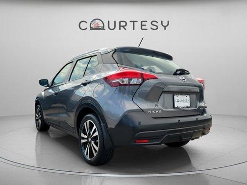 2020 Nissan Kicks SV