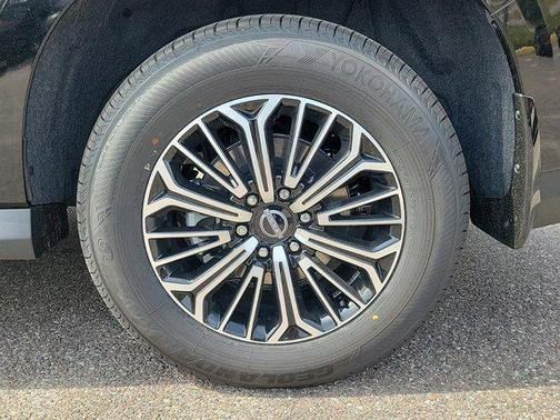 2025 Nissan Armada Platinum 2WD