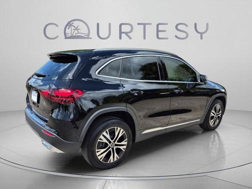 Midnight Black 2026 Mercedes-Benz GLA 250 Base