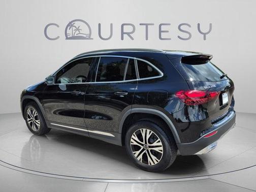 Midnight Black 2026 Mercedes-Benz GLA 250 Base