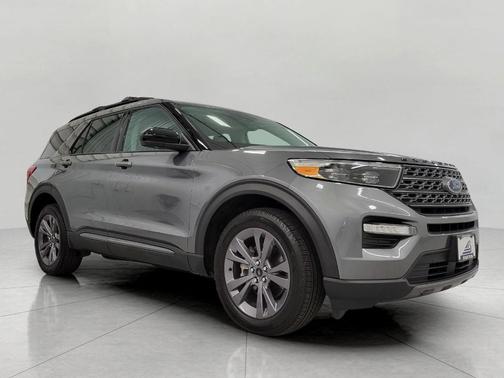Carbonized Gray Metallic 2023 Ford Explorer XLT