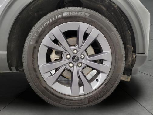 Carbonized Gray Metallic 2023 Ford Explorer XLT