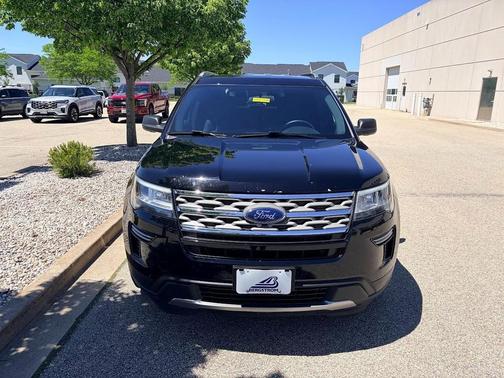 Shadow Black 2018 Ford Explorer XLT